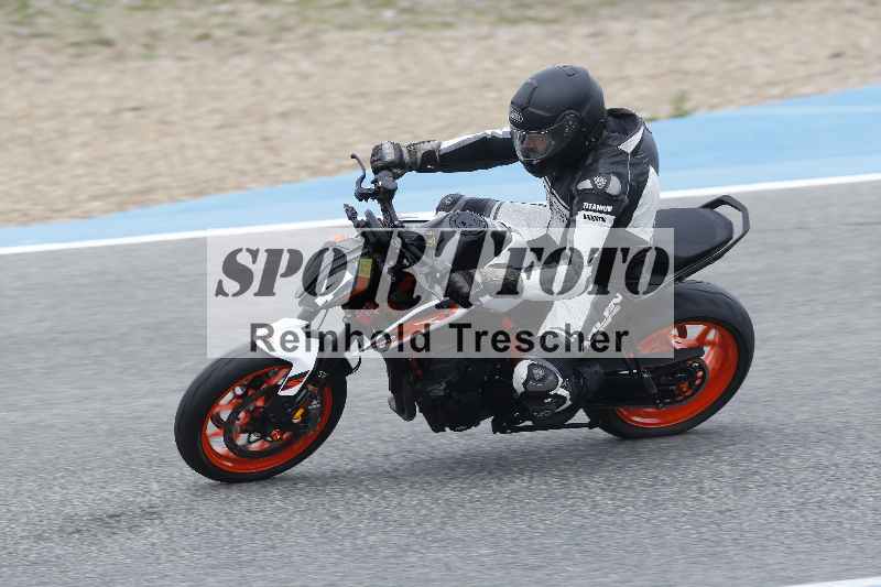 /02 28.-31.01.2025 Moto Center Thun Jerez/gruen-green/4